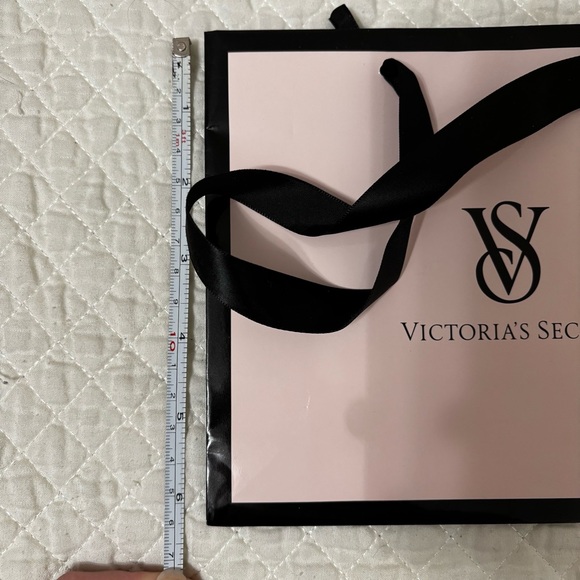 Three victoria’s secret mini gift bags - Picture 4 of 4